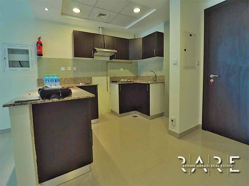 شقة في المساكن الحمراء،مدينة دبي الرياضية 1 غرفة 42000 درهم - 4120786