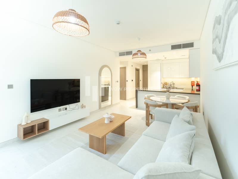 Fully Furnished | Lagoon View | Bright and Spacious | VACANT Fully Furnished | Lagoon View | Bright and Spacious | VACANT