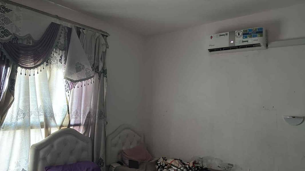 4 cae9810f-38f0-4bf2-a986-bd4e538c8538. jpg