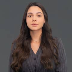 Camila De Freitas Capistrano Camila De Freitas Capistrano
