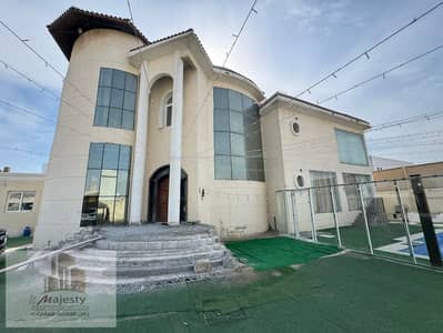 5 Bedroom Villa for Sale in Al Rahmaniya, Sharjah - صورة واتساب بتاريخ 1446-08-07 في 23.32. 41_3113c85c. jpg
