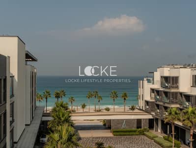 3 Bedroom Apartment for Sale in Pearl Jumeirah, Dubai - Luxurious 3-Bedroom Apartment | Sea Views