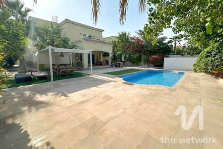 4 Bedroom Villa for Rent in Jumeirah Park, Dubai - Single Row | Private Pool | Ready to Move-in