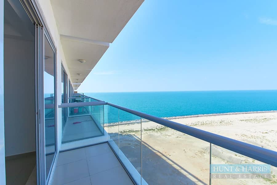 Free Chiller - Great Sea View - Beach, Pool And Gym Access