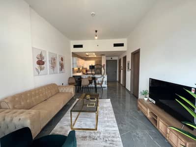 Luxurious 1 BR | Fully Furnished | Pool View