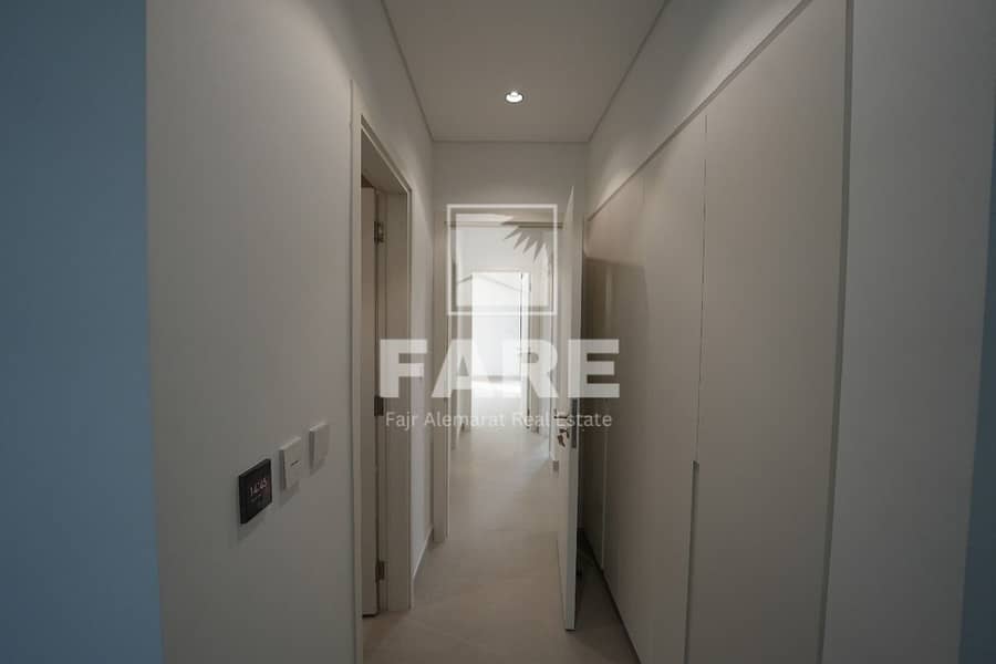 13 489f2bd9-1569-4328-a788-9429cd3fc0d8. jpg