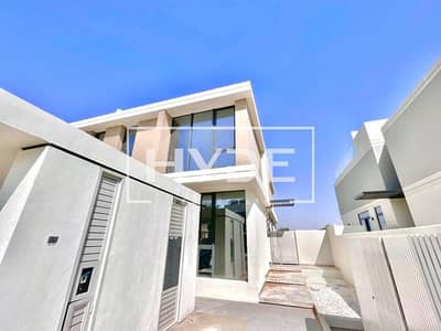 4 Bedroom Villa for Sale in Dubai Hills Estate, Dubai - Golf Course View | 4 Beds | Roof Terrace