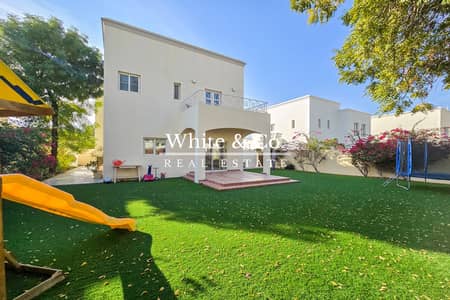 3 Bedroom Villa for Rent in The Meadows, Dubai - Maintained | Near Park | Skyline Views