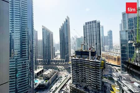 1 Bedroom Flat for Rent in Downtown Dubai, Dubai - 1 BR Apartment / Prime Location / Vacant