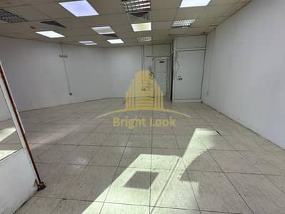 Shop for Rent in Hamdan Street, Abu Dhabi - 22f18c38-06b4-4237-a758-48d8d4bc4038. jpeg