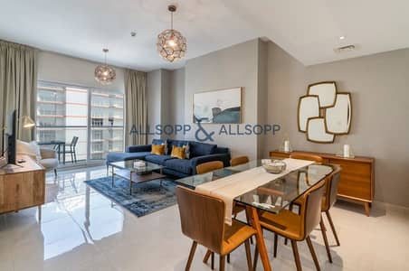 1 Спальня Апартаменты в аренду в Бизнес Бей, Дубай - Dining and Living Area