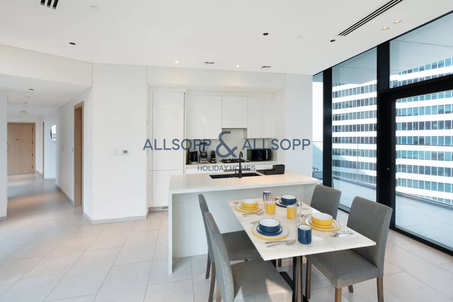 4 Dining Area