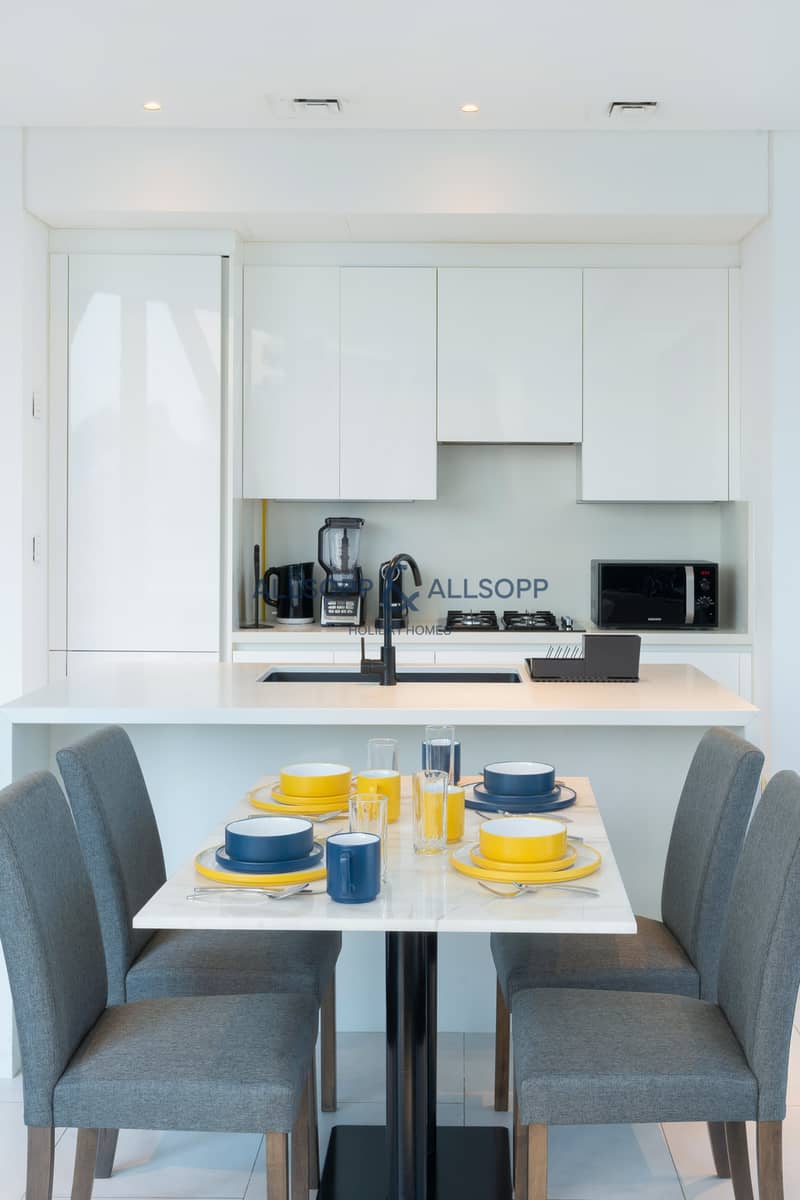 5 Dining Area