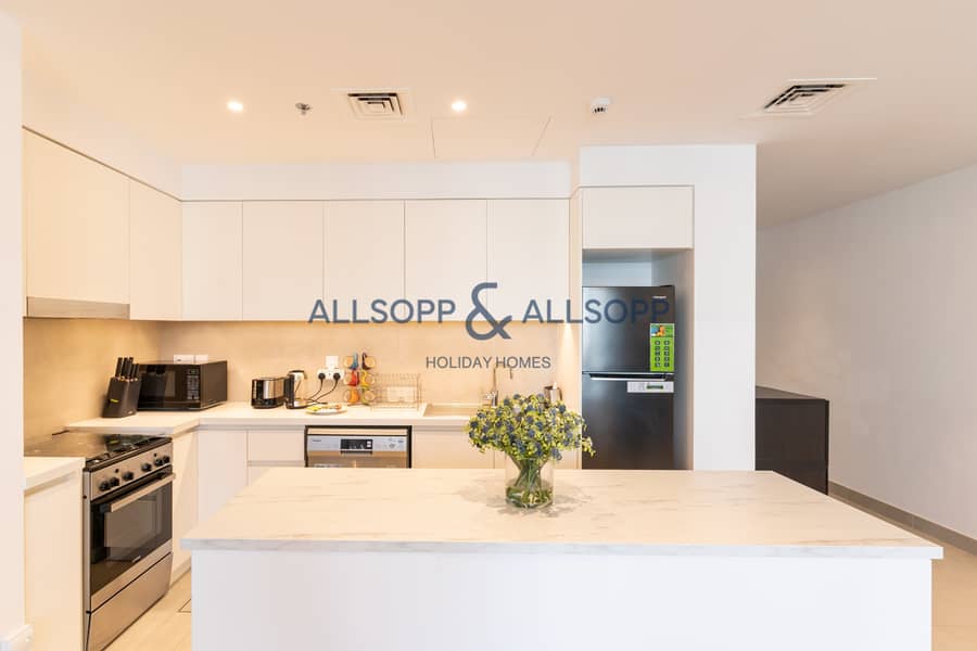 8 Kitchen Area
