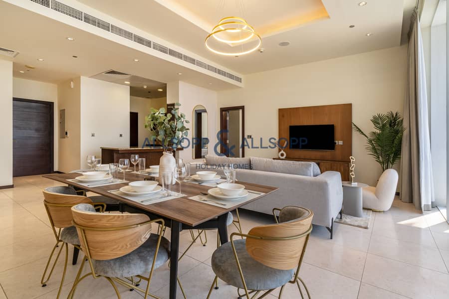8 Dining Area