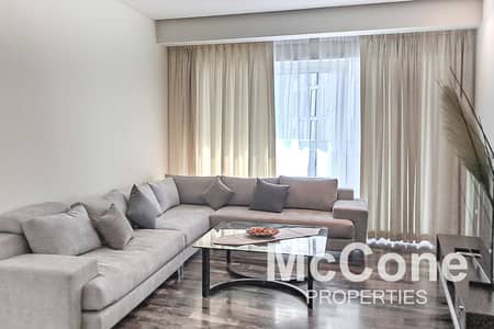 2 Bedroom Flat for Rent in Dubai Marina, Dubai - Fully Upgrade | Marina View | Fendi Design