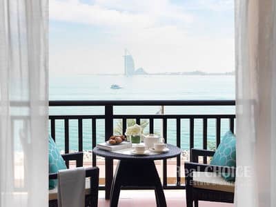 شقة فندقية 1 غرفة نوم للايجار في نخلة جميرا، دبي - Anantara_The_Palm_Dubai_Resort_One_Bedroom_Apartment_Balcony_Burj_Al_Arab_View. jpg