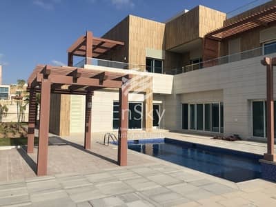 Luxurious Brand New 6 Bedroom Villa Corner Luxurious Brand New 6 Bedroom Villa Corner