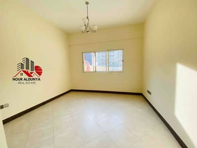 FRONT OF METRO. SPECIOUS 1BHK. CLOSE KITCHEN. FREE PARKING. BOOK NOW