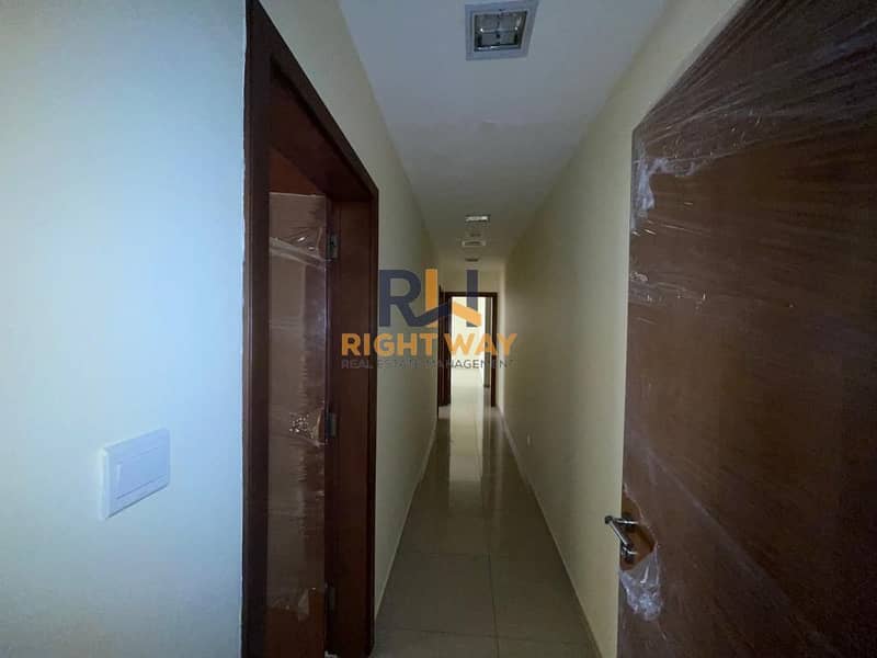 9 6861c800-27ec-454c-b104-cc95fca95990. jpg
