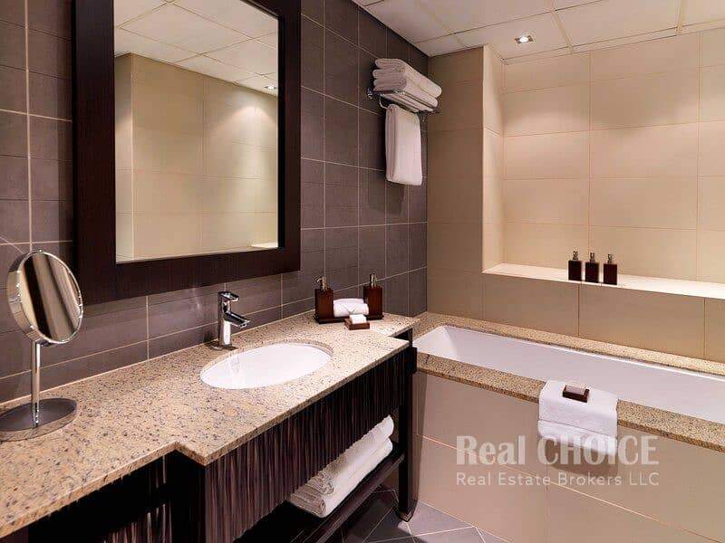 10 Anantara_The_Palm_Dubai_Resort_Guest_Room_Two_Bedroom_Apartment_Bathroom. jpg