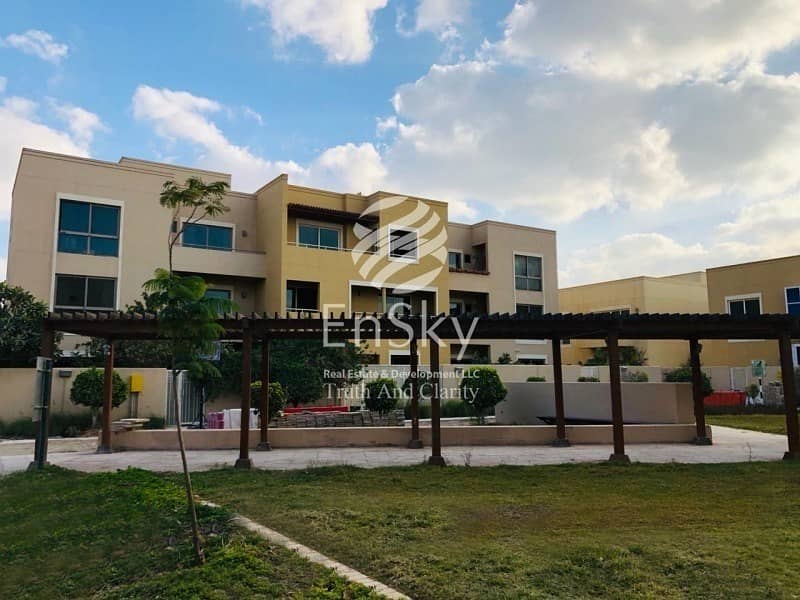 Type S 4BR + M Townhouse at an Amazing Price! Type S 4BR + M Townhouse at an Amazing Price!