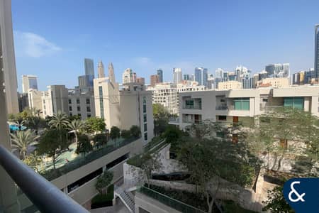 1 Bedroom Apartment for Rent in The Views, Dubai - Spacious One Bed | Canal View | Vacant