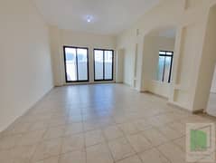 فیلا في الخالدية 4 غرف 165000 درهم - 10868763