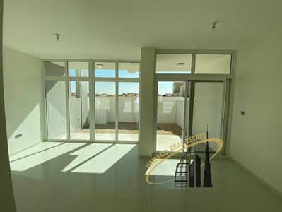 3 Bedroom Townhouse for Rent in DAMAC Hills 2 (Akoya by DAMAC), Dubai - WhatsApp Image 2025-02-12 at 13.19. 07_3d90fbdc. jpg