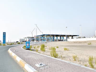 Plot for Sale in Shakhbout City, Abu Dhabi - Residential Land | 40,000 Sq. Ft. | Good Location