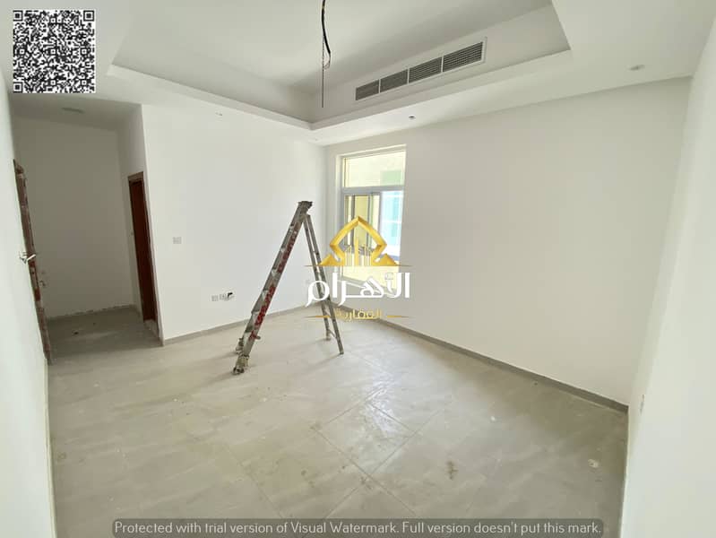 11 WhatsApp Image 2025-02-12 at 5.39. 59 PM (1). jpg