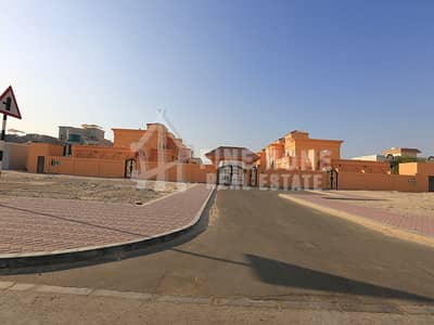11 Bedroom Villa for Sale in Shakhbout City, Abu Dhabi - Luxurious Villa | 11 Master Bedrooms | Jacuzzi