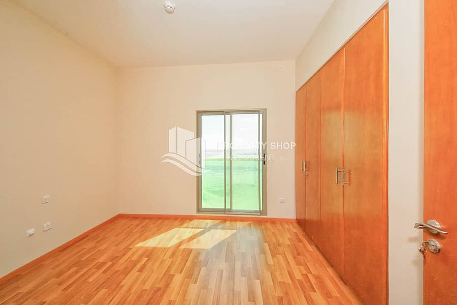 5 2-br-apartment-al-reem-island-shams-abu-dhabi-beach-tower-a-bedroom. jpg