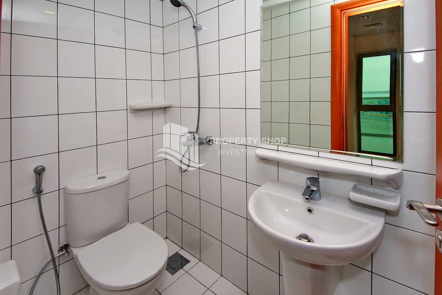 7 2-br-apartment-al-reem-island-shams-abu-dhabi-beach-tower-b-maids-bathroom. JPG