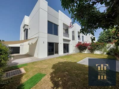 5 Bedroom Villa for Rent in Umm Suqeim, Dubai - 2. jpg