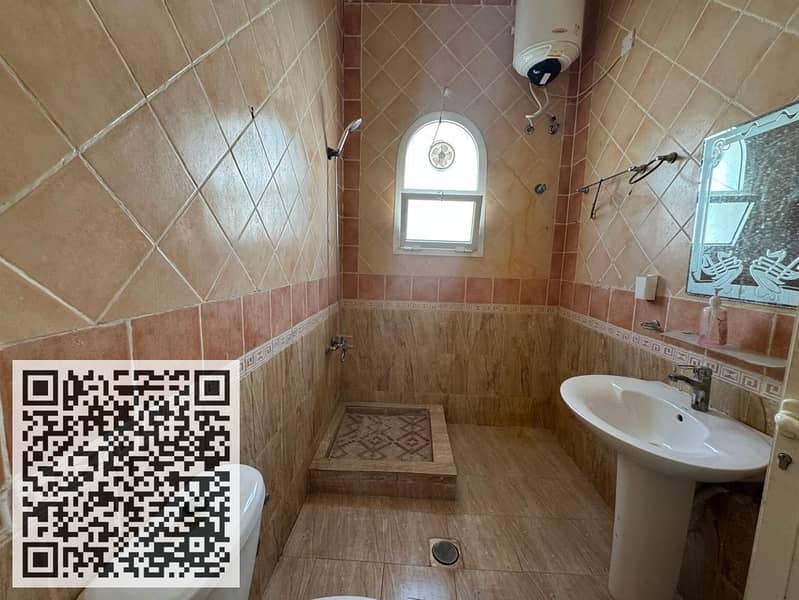 2 9bc0be98-cb8c-4e9a-9663-b93624ab7a59. jpg