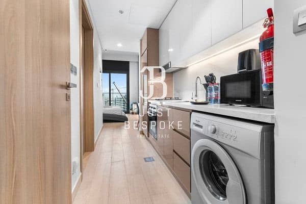 7 Azizi 48 kitchen. jpg