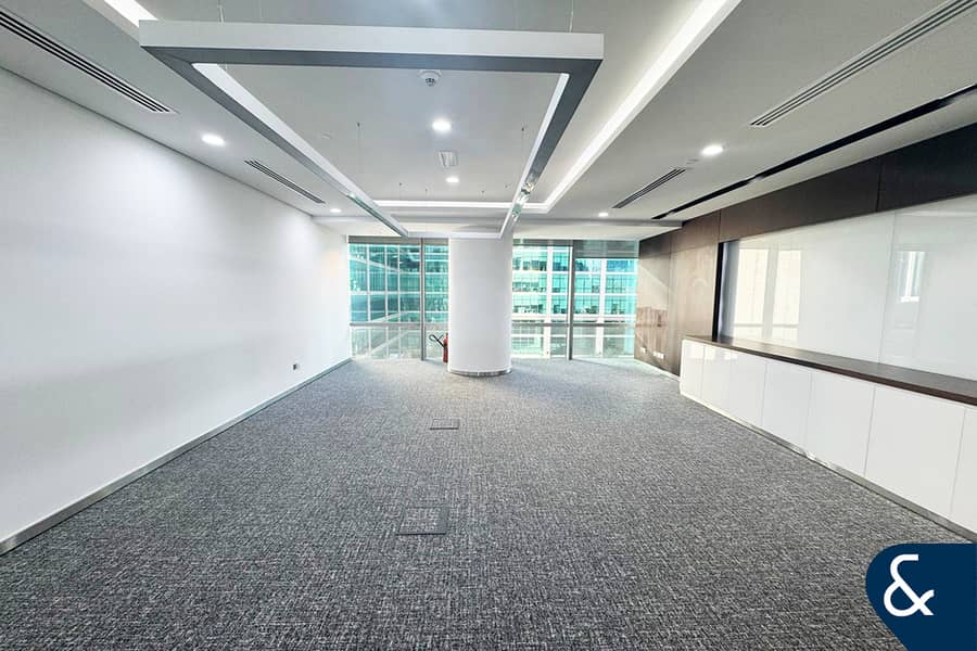 Grade A Tower | Close To Metro | Fitted Grade A Tower | Close To Metro | Fitted