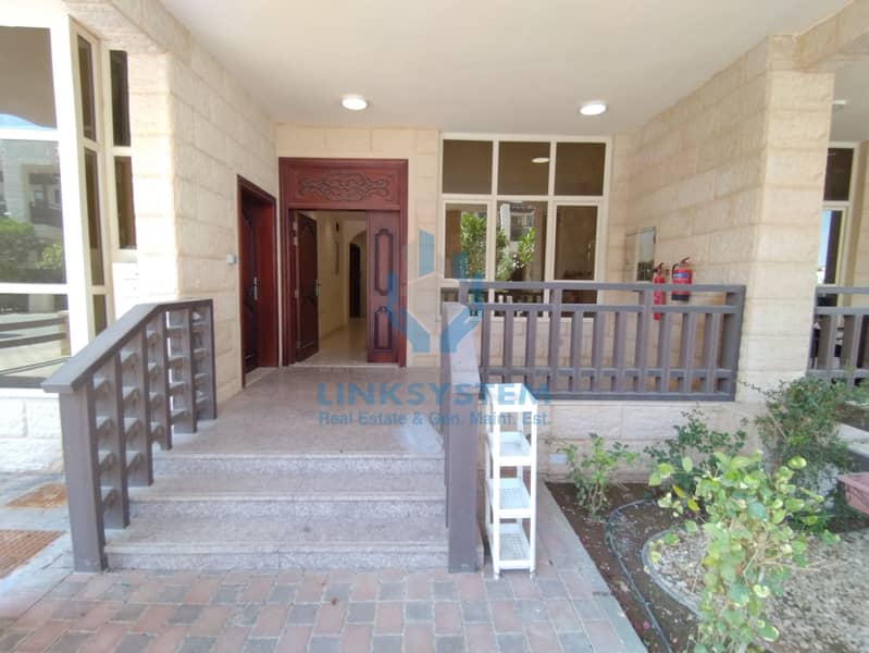 SPACIOUS 4BHK DUPLEX COMPOUND VILLA IN AL KHABAISI SPACIOUS 4BHK DUPLEX COMPOUND VILLA IN AL KHABAISI