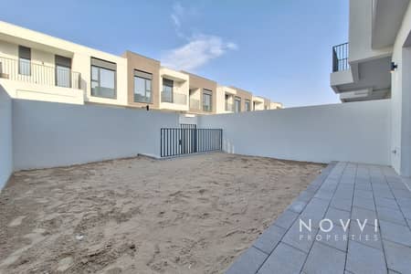 3 Bedroom Villa for Rent in Dubai South, Dubai - Vacant | Brand New |  Facing Pool and Community