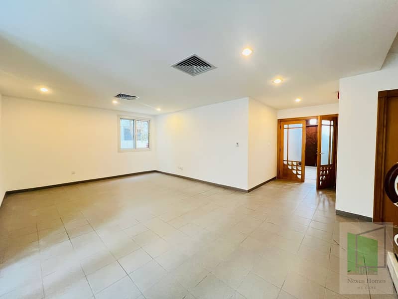 11 bb842959-3858-4645-bc23-ce7152dd5074. jpg