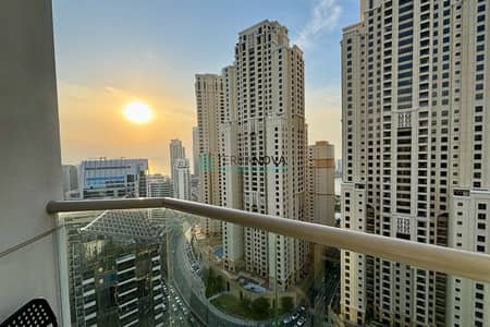 Perfect Location - Stunning Views - Chiller Free - Available 4th of March