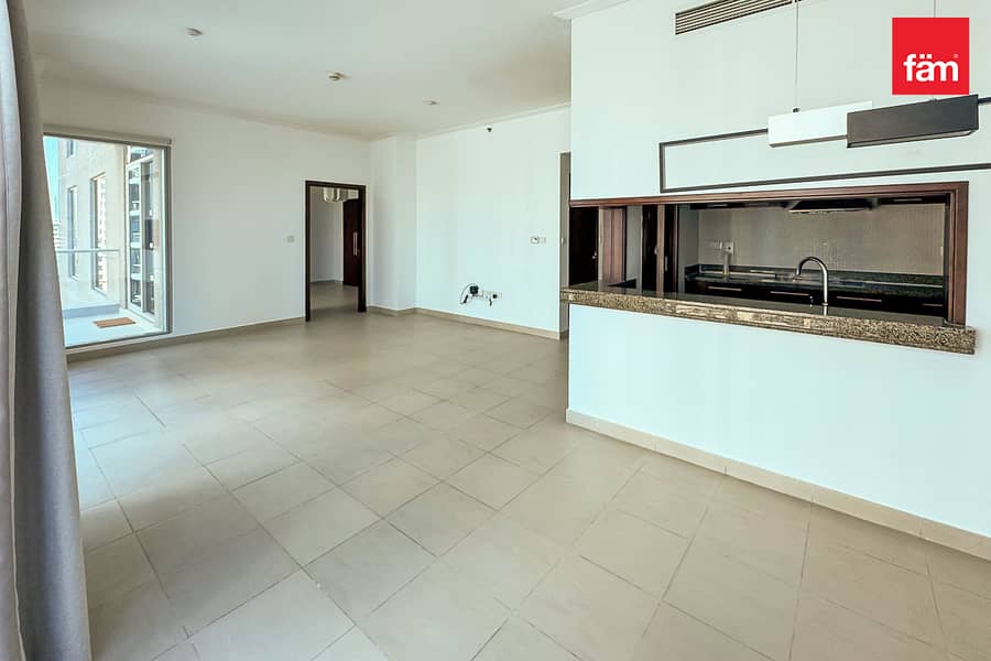 Amazing 1 Bed Near Tram Chiller Free JBR Sea View Amazing 1 Bed Near Tram Chiller Free JBR Sea View