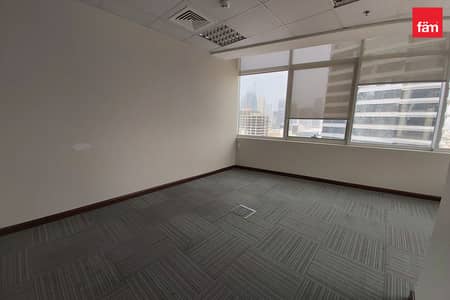 Office for Rent in Jumeirah Lake Towers (JLT), Dubai - Fitted Office | Partitions | Mazaya Bus Ave AA1