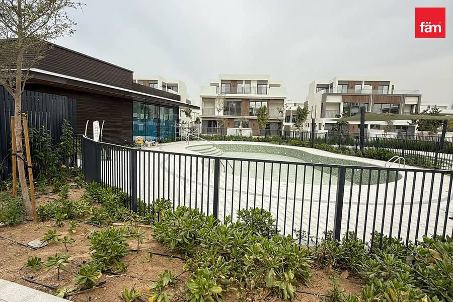 位于蒂拉尔阿尔加夫综合社区,奥拉别墅区 4 卧室的别墅 6400000 AED - 10887810 位于蒂拉尔阿尔加夫综合社区,奥拉别墅区 4 卧室的别墅 6400000 AED - 10887810