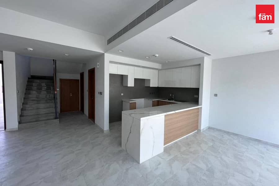 good location / vacant / call now good location / vacant / call now
