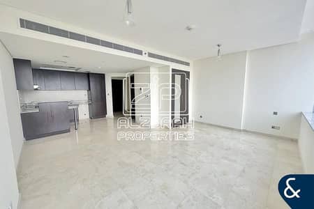 High Floor Studio for Rent in Sky Gardens