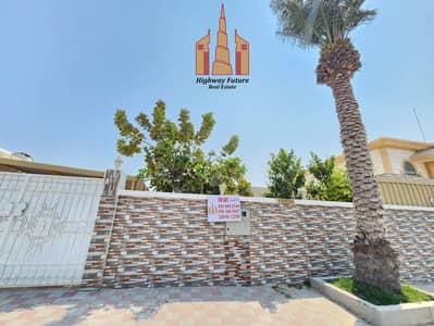 5 Bedroom Villa for Sale in Al Sabkha, Sharjah - 20240928_124434. jpg