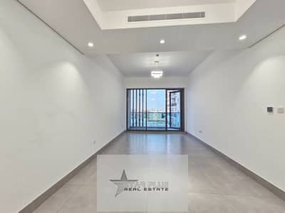 LIKE A BRAND NEW LUXURIOUS 2BHK + BIG STORE ROOM WITH CLOSED KITCHEN AND PARKING