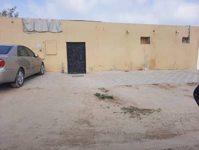 6 Bedroom Villa for Sale in Al Qadisiya, Sharjah - f0a22b1c-498b-4d5e-add2-251adc0499c4. jpg